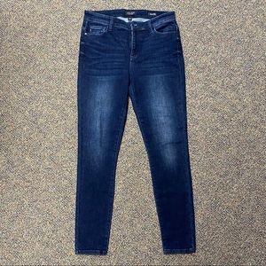 Judy Blue skinny fit 13/31